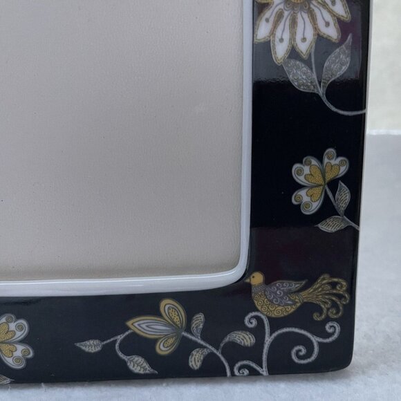 Vera Bradley Picture Frame Ceamic Bird of Paradise Black White Floral 4 x 6 - Picture 5 of 12